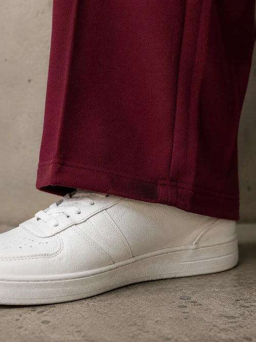 Bajo del pantalón y tenis, Jogger Dublin